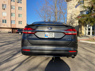 Ford Fusion foto 3