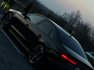 Audi S8 foto 9
