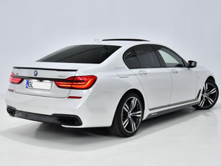 BMW 7 Series foto 3