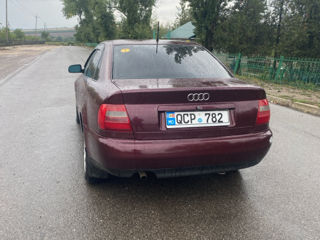 Audi A4 foto 3