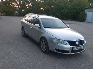 Volkswagen Passat foto 1