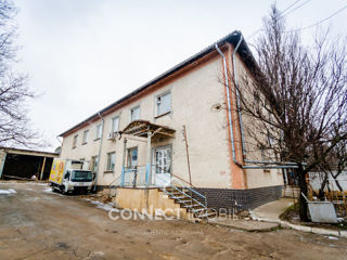 De vinzare teren pentru constructii  impreuna cu imobil comercial la Hincesti. foto 4