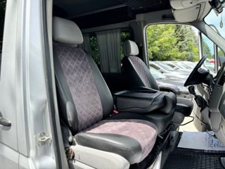 Volkswagen CRAFTER 9 LOCURI foto 9