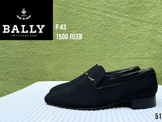 Bally, Timberland, Prada, Geox, Hugo Boss, Valentino. Размер 43-44. Оригинал. В отличном состоянии foto 3