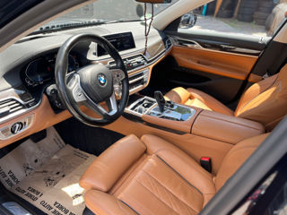 BMW 7 Series foto 9