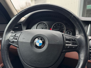 BMW 5 Series foto 14