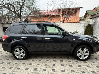 Subaru Forester foto 8