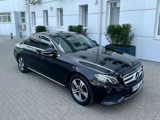 Mercedes E-Class foto 2