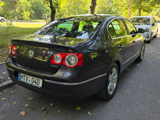 Volkswagen Passat foto 4