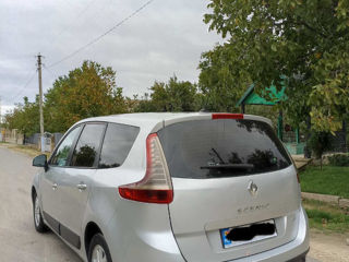 Renault Grand Scenic foto 4