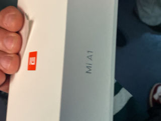 Xiaomi Mi A1 si notebook Asus foto 2