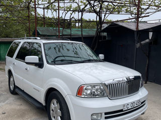 Lincoln Navigator