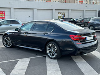 BMW 7 Series foto 3