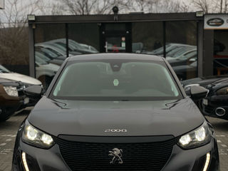 Peugeot 2008 foto 3