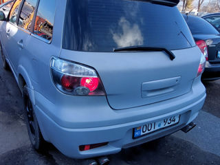 Mitsubishi Outlander foto 3