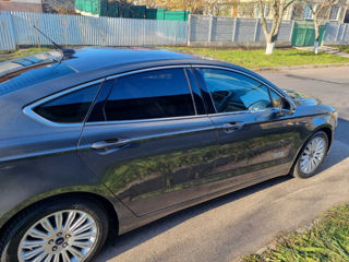 Ford Fusion foto 6