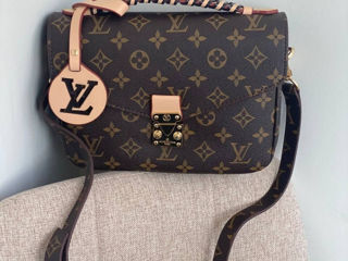 Louis Vuitton foto 8