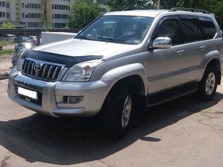 Toyota Land Cruiser Prado foto 2