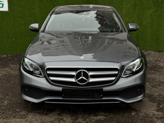 Mercedes E-Class foto 2