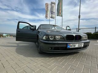 BMW 5 Series foto 10