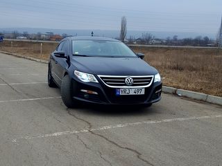 Volkswagen Passat CC foto 2