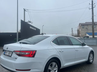 Skoda Superb foto 4