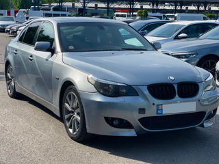 BMW 5 Series foto 4