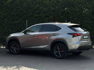 Lexus NX Series foto 4