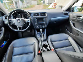 Volkswagen Jetta foto 7