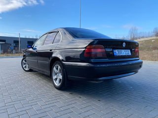 BMW 5 Series foto 5