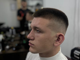 Профессиональный парикмахер (Barber) с выездом foto 4