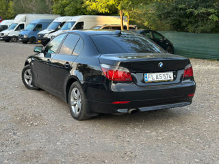 BMW 5 Series foto 4