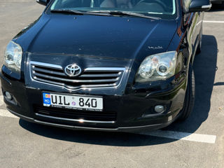 Toyota Avensis foto 3