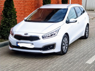 KIA Ceed Sw foto 1