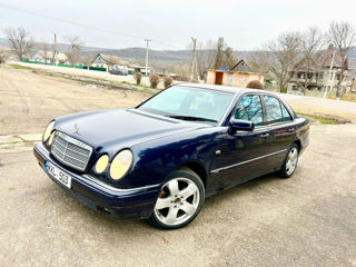 Mercedes E-Class