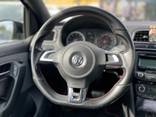 Volkswagen Polo foto 12