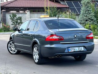 Skoda Superb foto 7