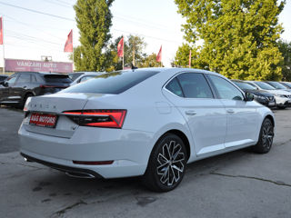 Skoda Superb foto 6