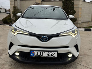 Toyota C-HR foto 3