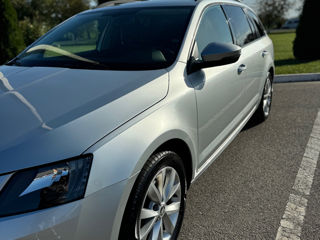 Skoda Octavia foto 2