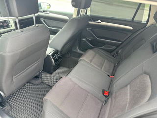 Volkswagen Passat foto 2