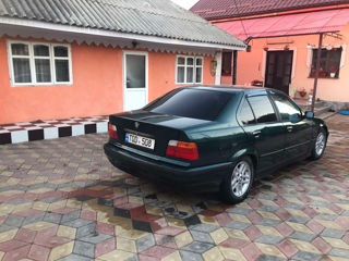 BMW 3 Series foto 2