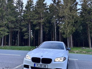 BMW 5 Series foto 5