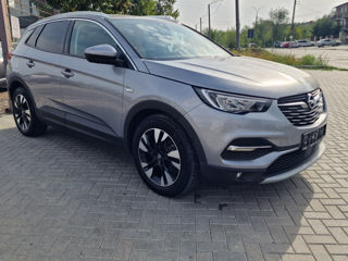 Opel Grandland X foto 2