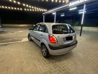 KIA Rio foto 4