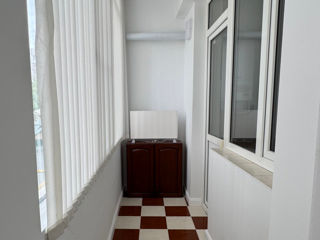 Apartament cu 2 camere, 90 m², Centru, Chișinău foto 5