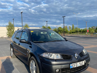 Renault Megane фото 1