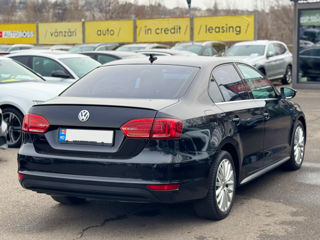 Volkswagen Jetta foto 6