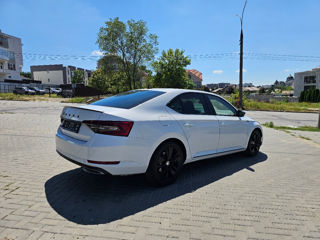 Skoda Superb foto 4