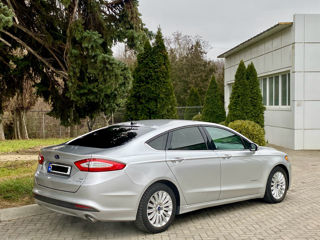 Ford Fusion foto 4